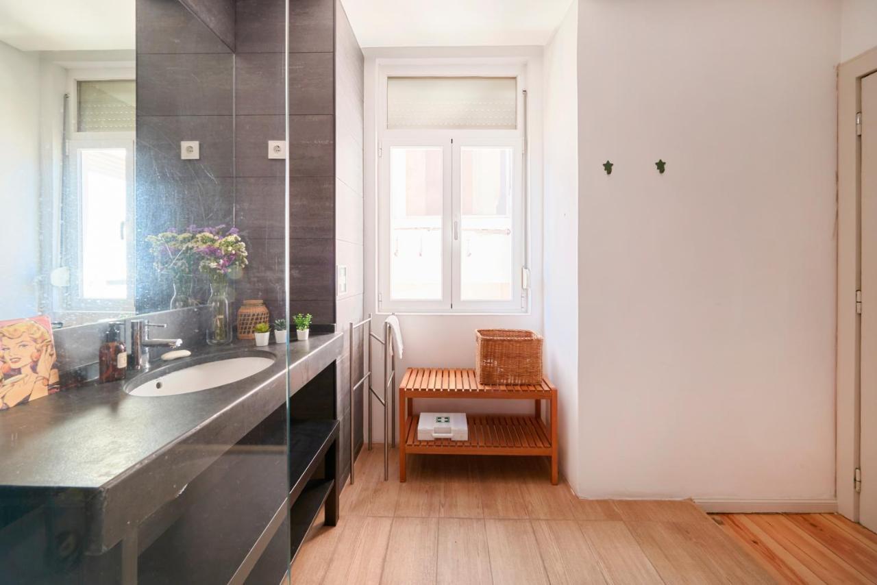 Sunny Apartment With Balcony! Lisboa Екстериор снимка