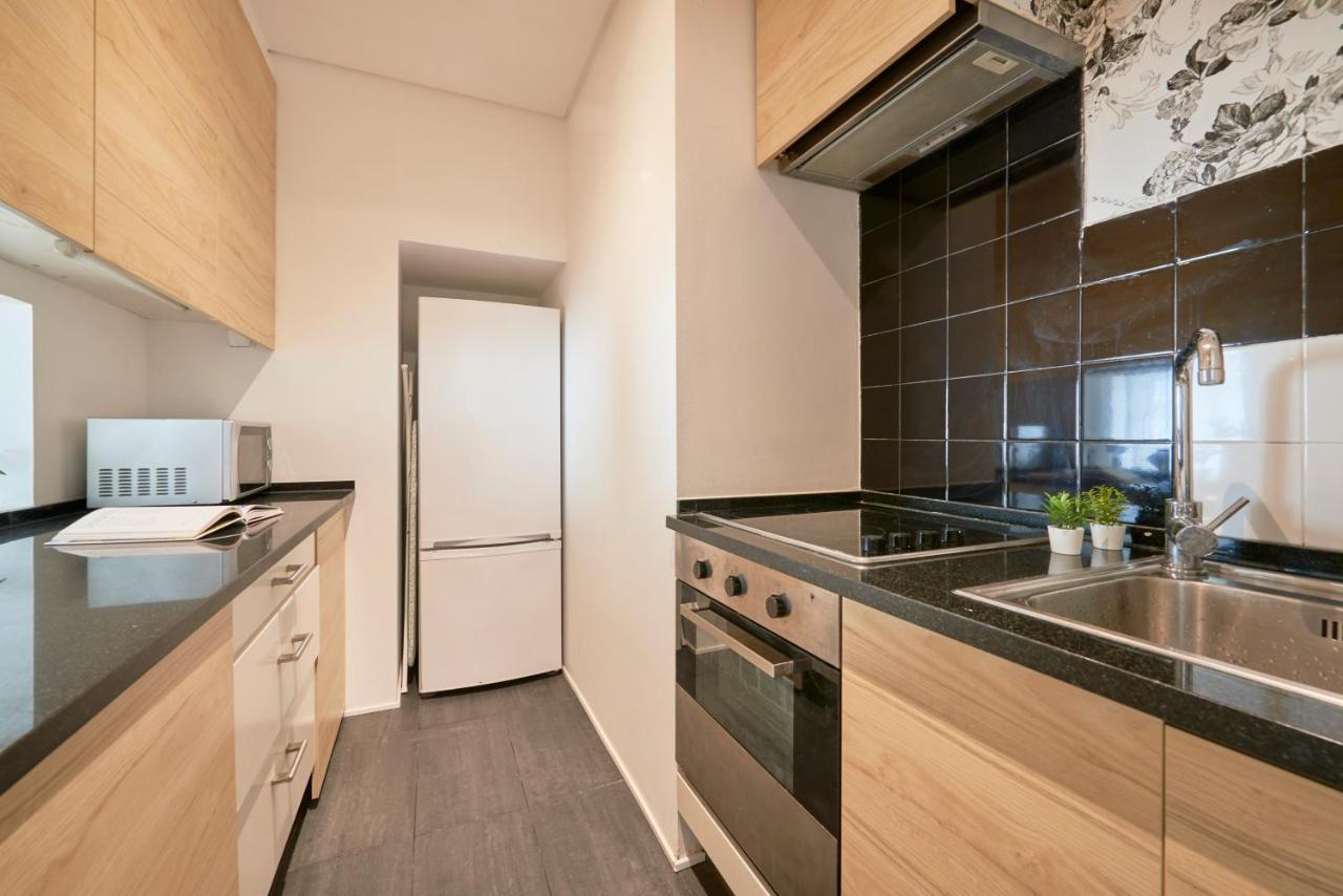 Sunny Apartment With Balcony! Lisboa Екстериор снимка
