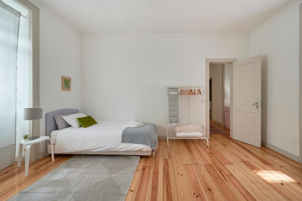 Sunny Apartment With Balcony! Lisboa Екстериор снимка