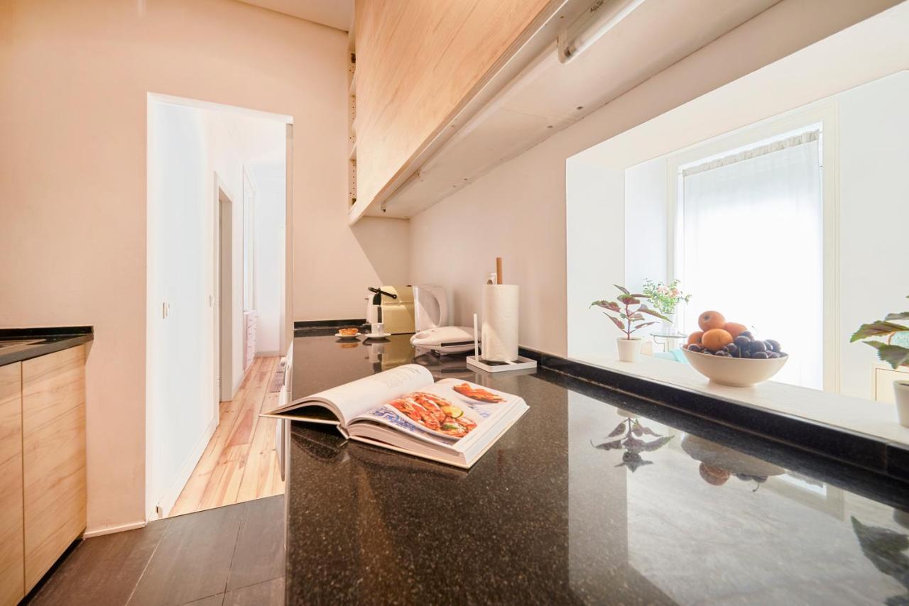 Sunny Apartment With Balcony! Lisboa Екстериор снимка